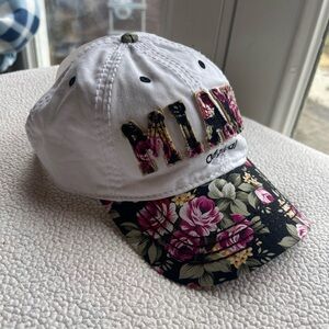 Robin Ruth NWT Miami floral white Ball cap